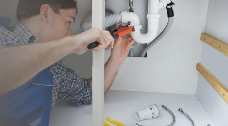 Professional expert plumbing services in Overland Park, KS